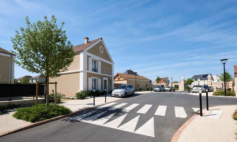 PARKING MAGNY-LE-HONGRE ER.G1950.02024 - Galerie 3